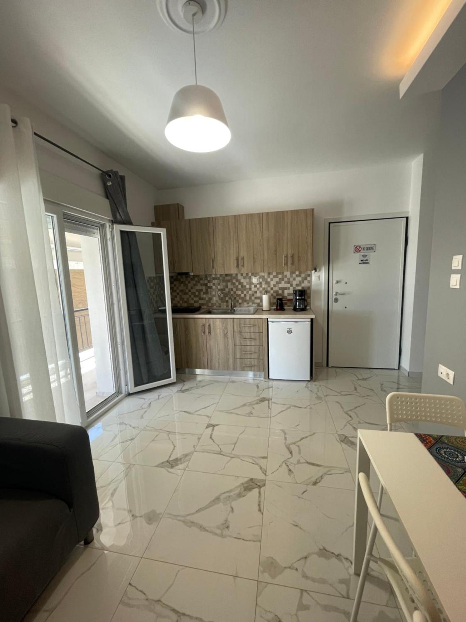 Antonis Apartment Παραλία Διονυσίου Δωμάτιο φωτογραφία
